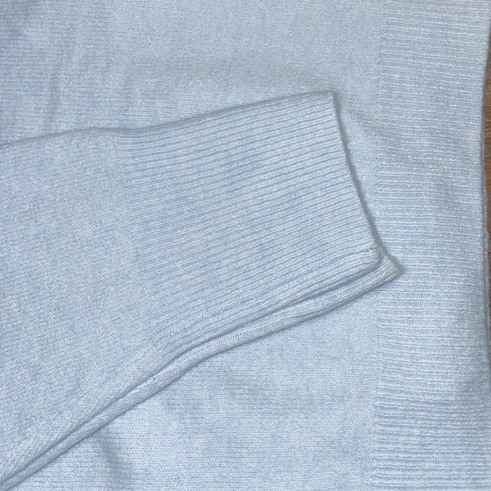 NWT Vince Camuto Icy Blue Frozen Sweater - Picture 10 of 10